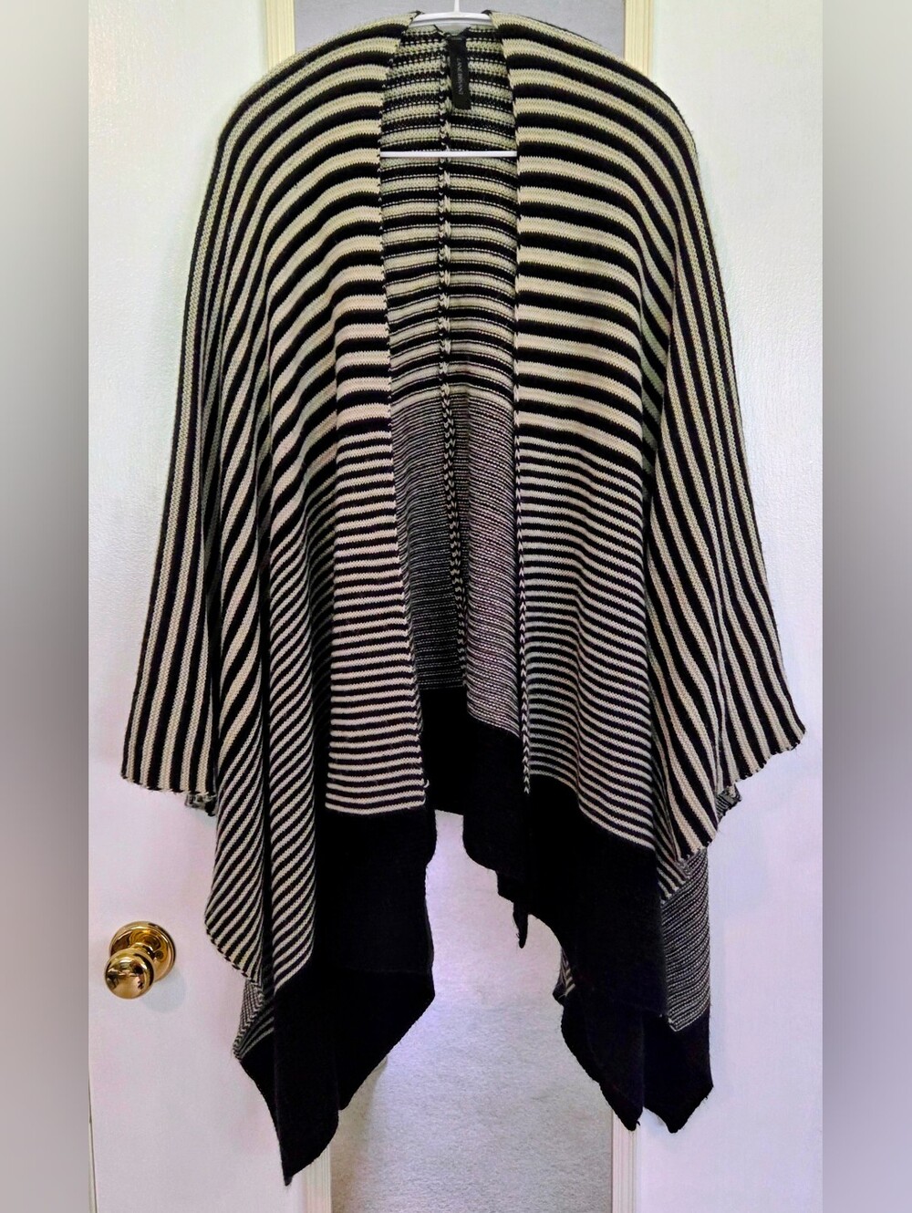 Lane Bryant Women's Black and Cream Striped Open-Front Sweater Poncho Plus Size